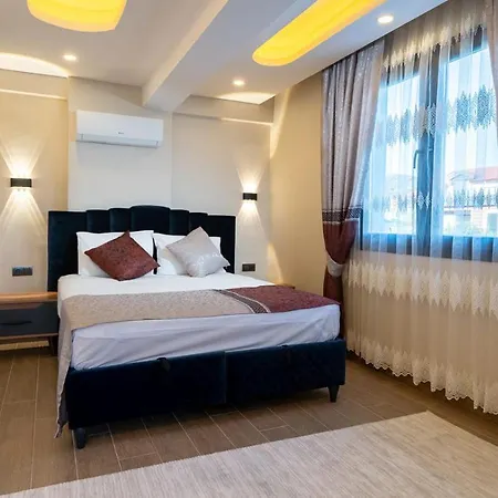 Efems 4* Φετιγιέ